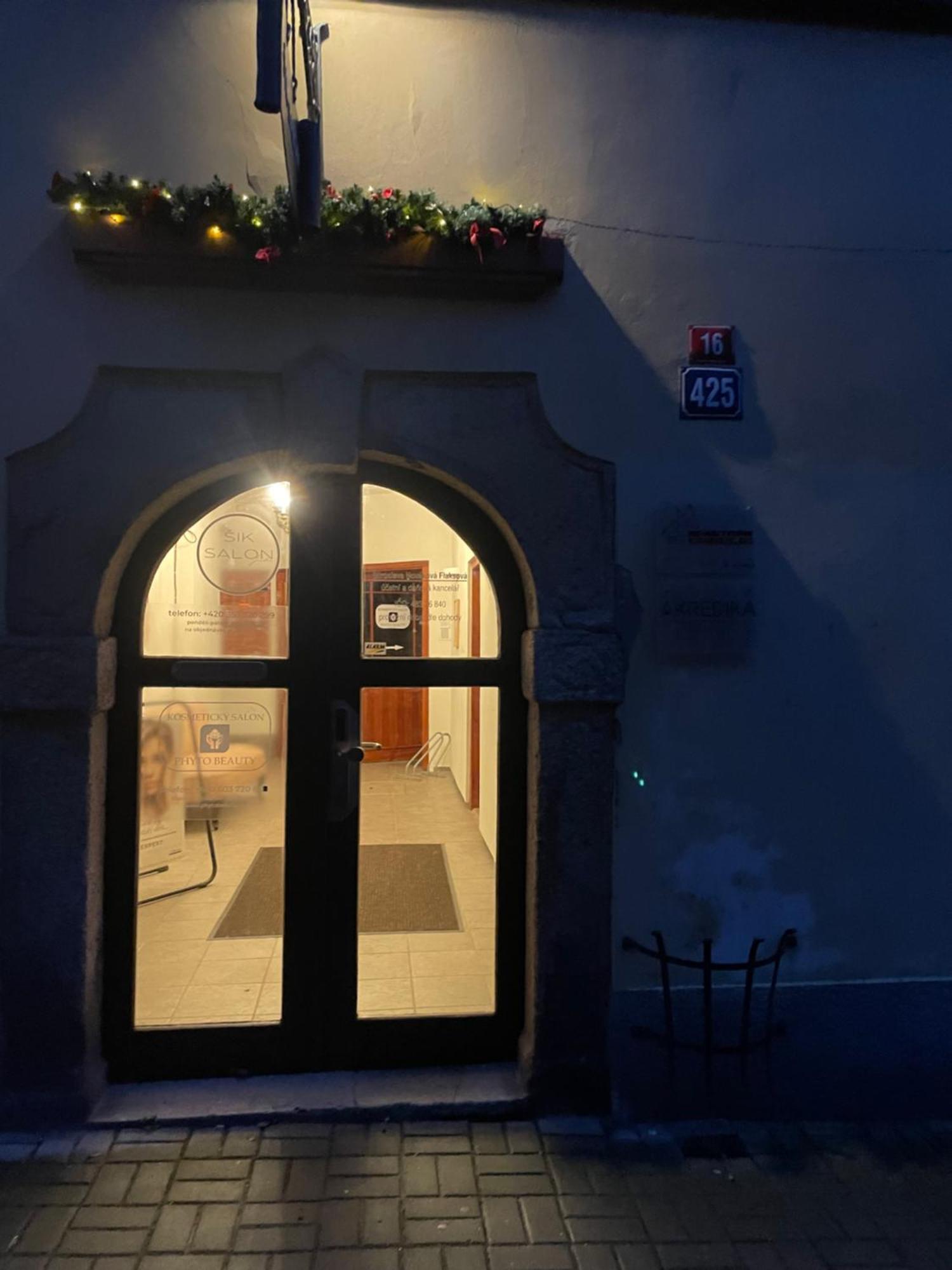 Apartamento Charlie Cheb Exterior foto